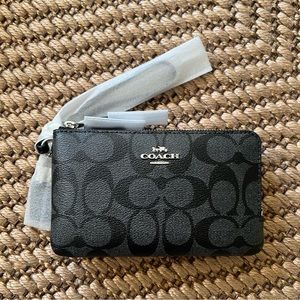 Coach Double Zip Wristlet